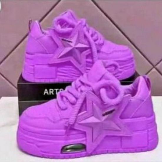 Europäische Damen-Plateau-Sneaker: 2024 Frühling Leichte Mode Lässige Weiße Schuhe mit Dicken Sohlen 38 violett Europäische Damen-Plateau-Sneaker: 2024 Frühling Leichte Mode Lässige Weiße Schuhe mit Dicken Sohlen 38 violett von Joom DACH