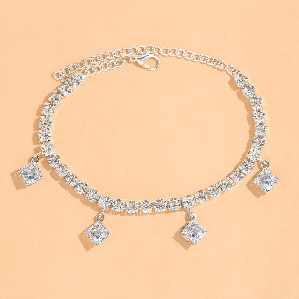 Europäische und amerikanische Fußschmuckstücke für den Strand, einfache Fußkette mit quadratischem Strass-Anhänger 20CM weiß von Joom DACH