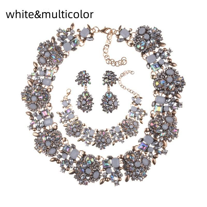 Europäische und amerikanische Mode-Legierungs-Diamant-Halskette, Ohrringe, Armband, drei modische Charm-Accessoires für Frauen-Geschenke weiß/bunt von Joom DACH