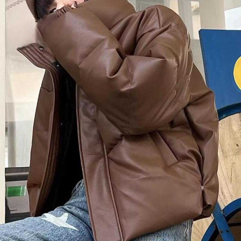 Europäischer und amerikanischer kurzer baumwollgepolsterter Mantel für Damen 2025 Winter locker schlankmachend verdickt PU-Leder Brotmantel L braun von Joom DACH