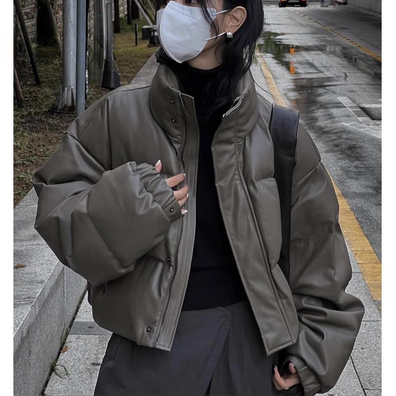 Europäischer und amerikanischer kurzer baumwollgepolsterter Mantel für Damen 2025 Winter locker schlankmachend verdickt PU-Leder Brotmantel S grün von Joom DACH