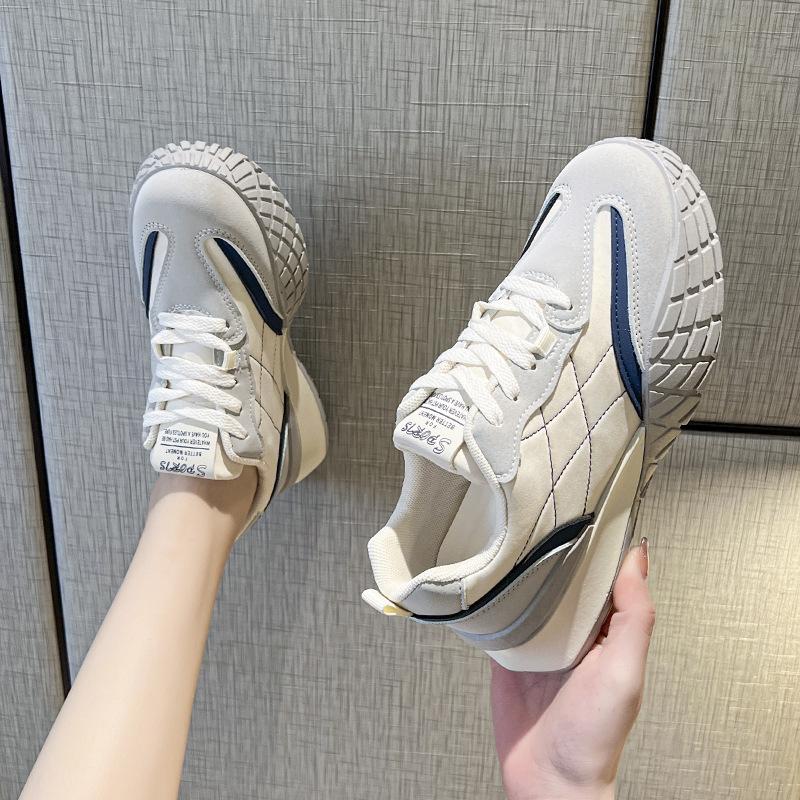 Farblich passende alte Schuhe Damen Frühjahr Neue Allgleiches Dicksohlen Retro Casual Sports Moral Trainingsschuhe 40 von Joom DACH