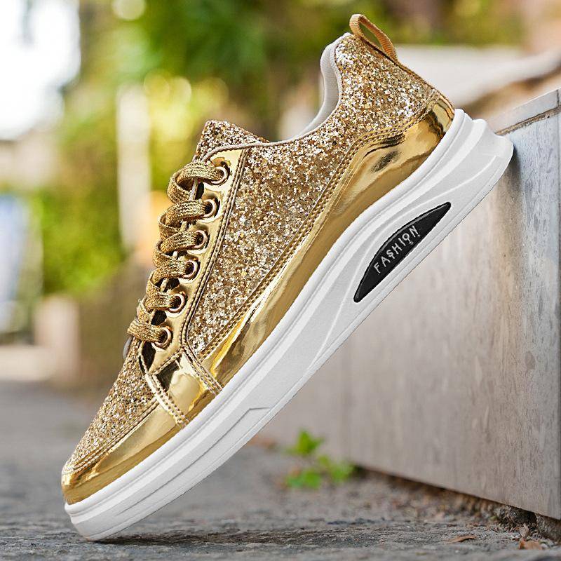 Mode Herren-Sneakers Neue Luxusmode Skateboardschuhe Glitzer Freizeitschuhe Herren Plateau Vulkanisierte Schuhe Große Größe Tenis 44 gold von Joom DACH
