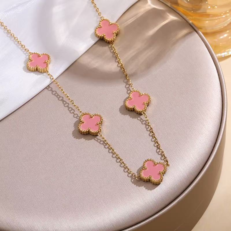 Feiner 18k Titanstahl Verliert Keine Farbe Vierblättriges Kleeblatt Doppelseitiges Perlmutt Fünf Blumen Halskette Damen Schlüsselbeinkette 18K rosa von Joom DACH