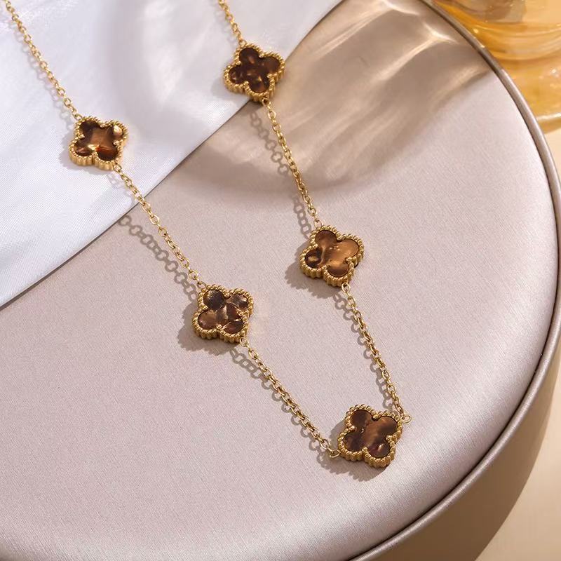 Feiner 18k Titanstahl Verliert Keine Farbe Vierblättriges Kleeblatt Doppelseitiges Perlmutt Fünf Blumen Halskette Damen Schlüsselbeinkette 18K von Joom DACH