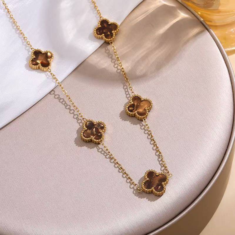 Feiner 18k Titanstahl Verliert Keine Farbe Vierblättriges Kleeblatt Doppelseitiges Perlmutt Fünf Blumen Halskette Damen Schlüsselbeinkette 18K von Joom DACH