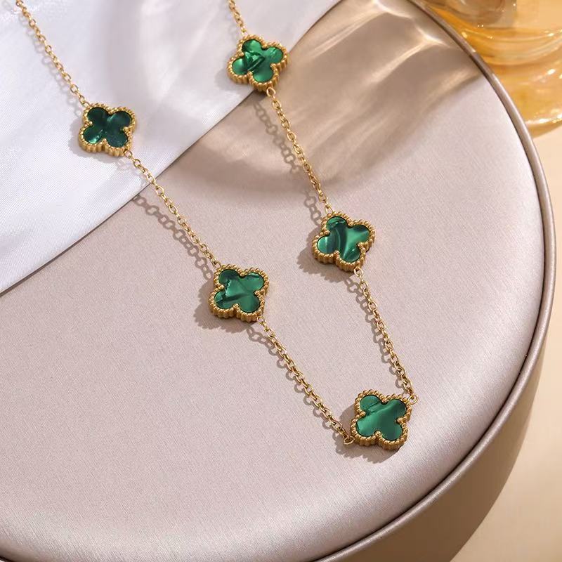 Feiner 18k Titanstahl Verliert Keine Farbe Vierblättriges Kleeblatt Doppelseitiges Perlmutt Fünf Blumen Halskette Damen Schlüsselbeinkette 18K von Joom DACH