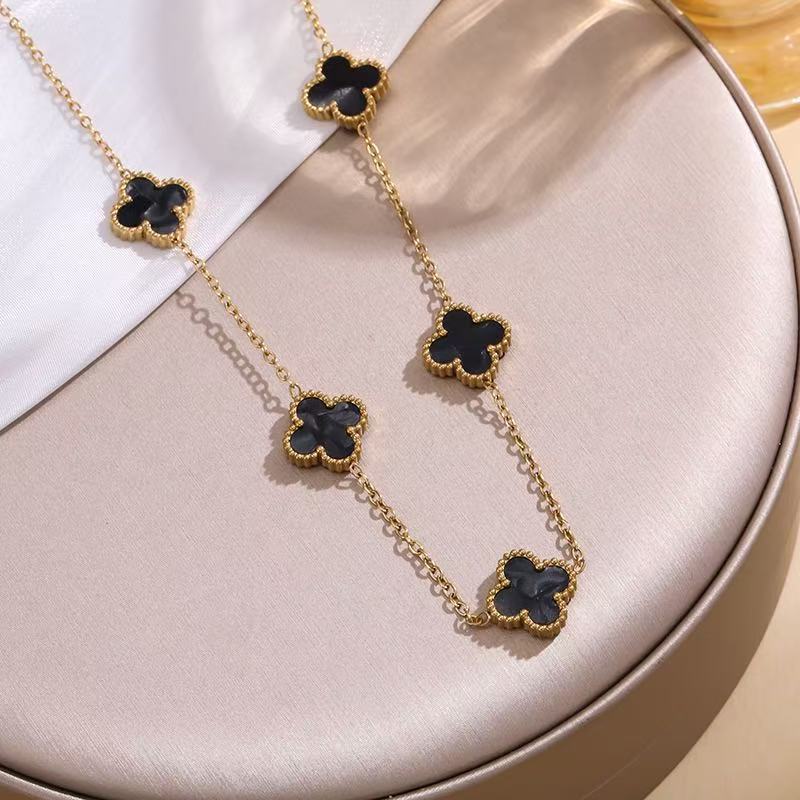 Feiner 18k Titanstahl Verliert Keine Farbe Vierblättriges Kleeblatt Doppelseitiges Perlmutt Fünf Blumen Halskette Damen Schlüsselbeinkette 18K graue von Joom DACH