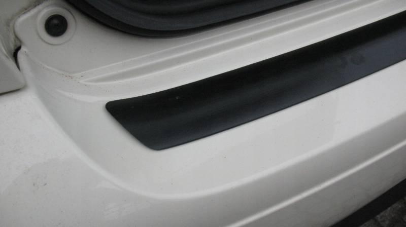 Fiat GRANDE PUNTO – Schwarzer Schutzstreifen für die hintere Stoßstangenabdeckung von Joom DACH