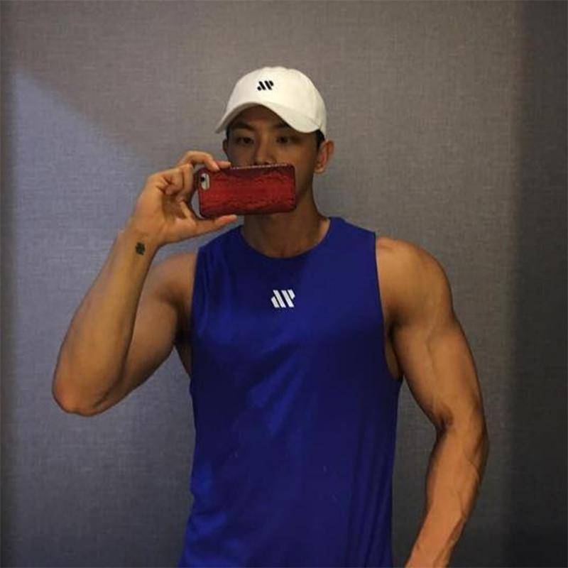 Fitnessstudio Shirt Herren Sommer Ärmellose T-Shirts für Herren Tanktops Workout Fitness Singlets Sportweste Kleidung 3XL blau von Joom DACH