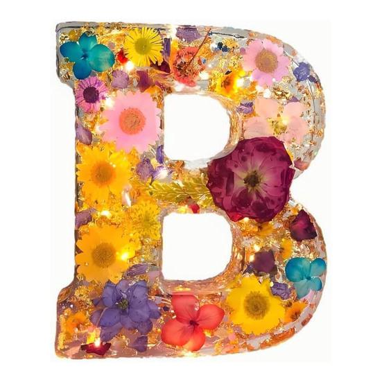 Florales Harz-Nachtlicht, handgefertigt, gepresste Blumen in Harzbuchstaben, Lampe, Tischdekoration B von Joom DACH