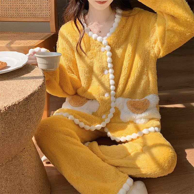 Französischer Stil Korallenvlies Pyjama Damen Herbst und Winter Cardigan Langarm Flanell zweiteiliger Pyjamaanzug XXL von Joom DACH