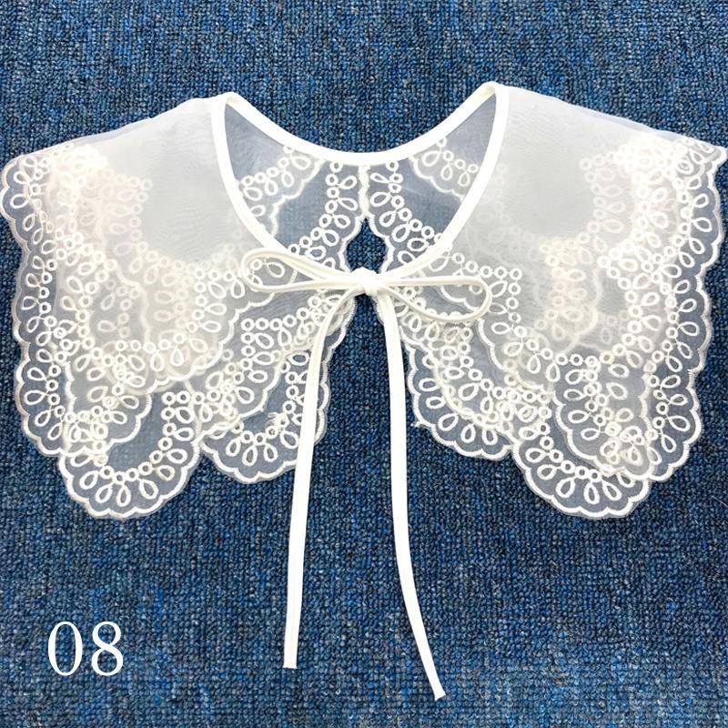 Frauen Bluse Puppe Kragen Gefälschte Kragen Bestickte Schleife Abnehmbare Spitze Hals Hemd Pullover Zubehör von Joom DACH