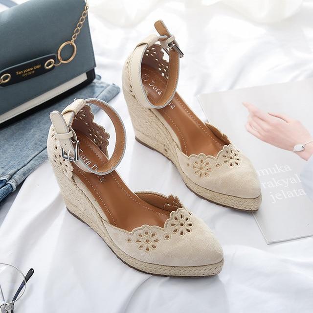 Frauen Espadrilles Keil Neue Sandalen Rock Hohl Einzelne Schuhe Damen Mode Spitze High Heels Dicken Boden Stroh 36 beige von Joom DACH