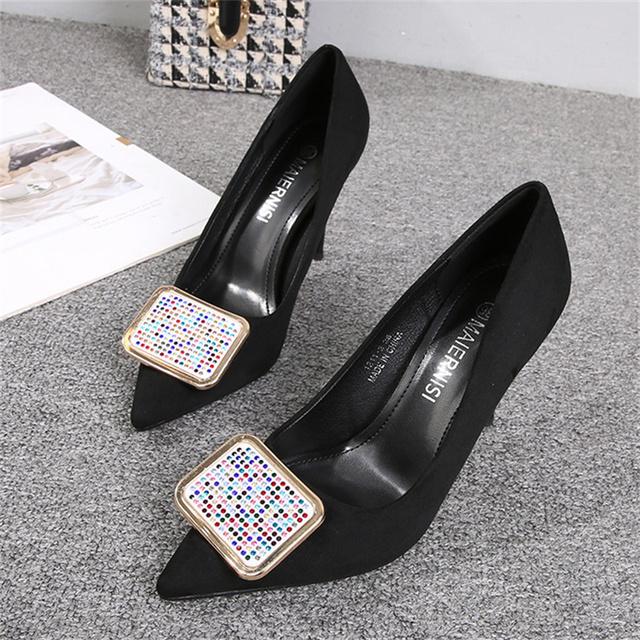 Frauen Fetisch 9,5 cm High Heels Hochzeit Klassische Pumps Lady Stiletto Point Toe Red Heels Schwarze Büro Stripper Kristall Schuhe 42 schwarz von Joom DACH