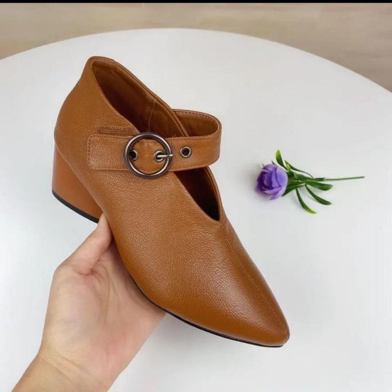 Frauen High Heels Frühling Herbst Neue Mode Weiche Leder Pumps Sandalen Koreanischen Stil Spitz Starke Ferse Schuhe 39 braun Frauen High Heels Frühling Herbst Neue Mode Weiche Leder Pumps Sandalen Koreanischen Stil Spitz Starke Ferse Schuhe 39 braun von Joom DACH