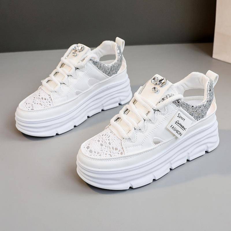 Frauen Mode Sandalen Sommer Neue Atmungsaktive Aushöhlen Plattform Casual Schuhe Designer Trend Erhöhen Flache Schuh Mujer Verano 35 weiß von Joom DACH