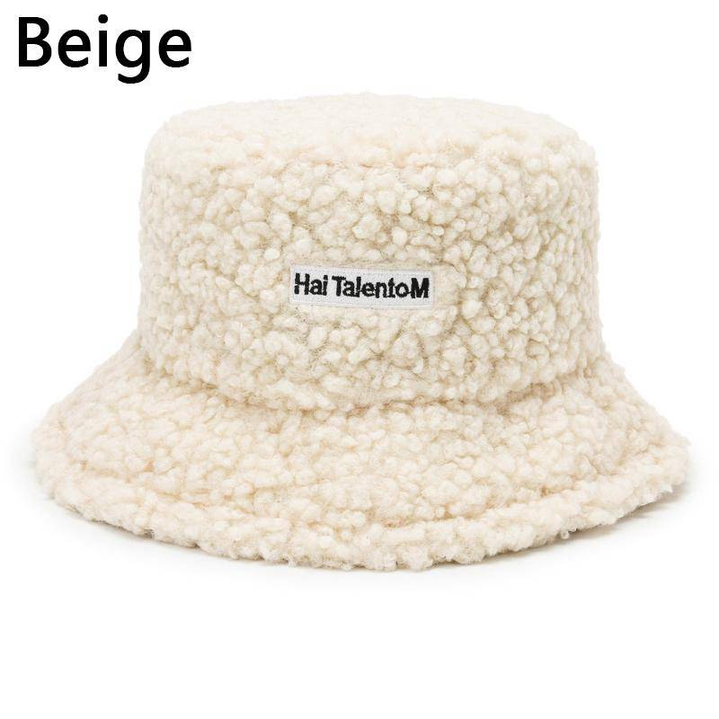 Frauen Mode Winddicht Warme Mützen Gestickte Buchstaben Outdoor Plüsch Kappe Pelzmütze Herbst Frauen beige von Joom DACH