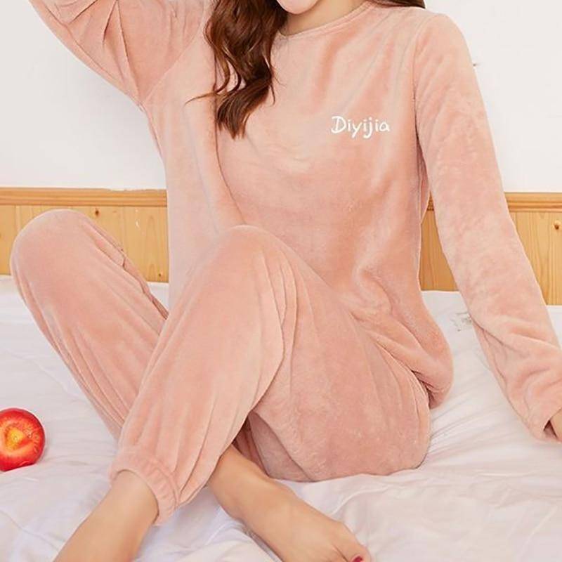 Frauen Samt Pyjama Set Lose Top Und Elastische Taille Hosen Hause Casual Warm Woolen Anzug Frauen Fleece Sets Winter 2023 One Size rosa von Joom DACH