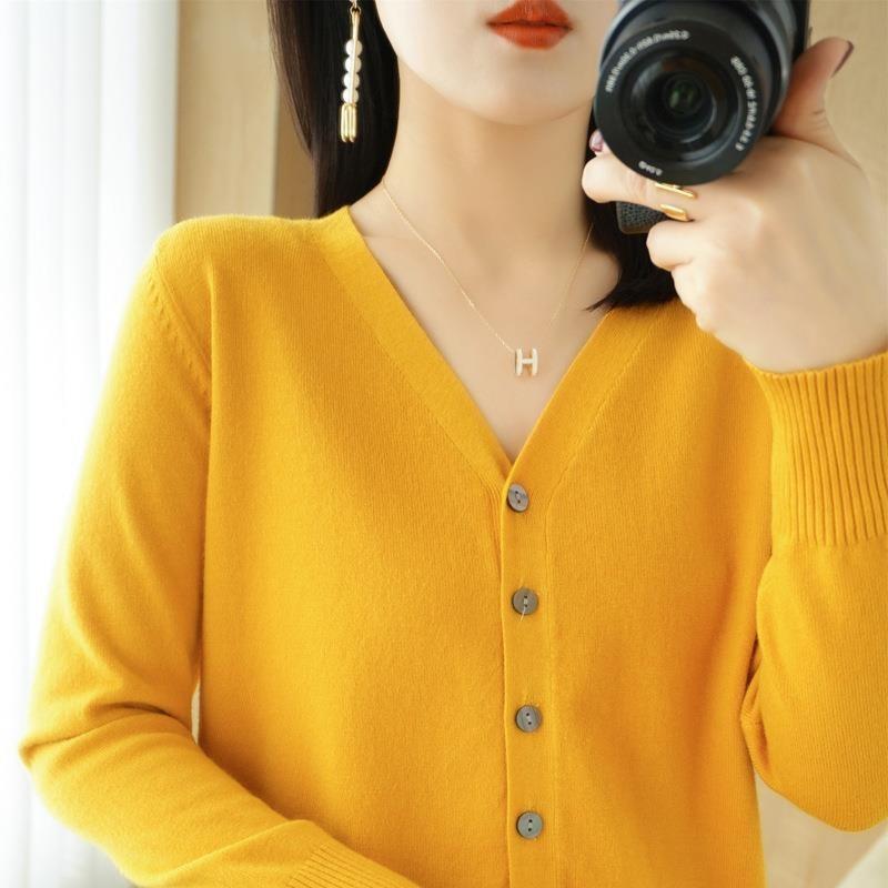 Frauen Strickjacken Herbst Winter Einreiher Strickwaren Langarm V-ausschnitt Strickjacke Koreanische Mode Frühjahr Casual Pullover XXL gelb von Joom DACH