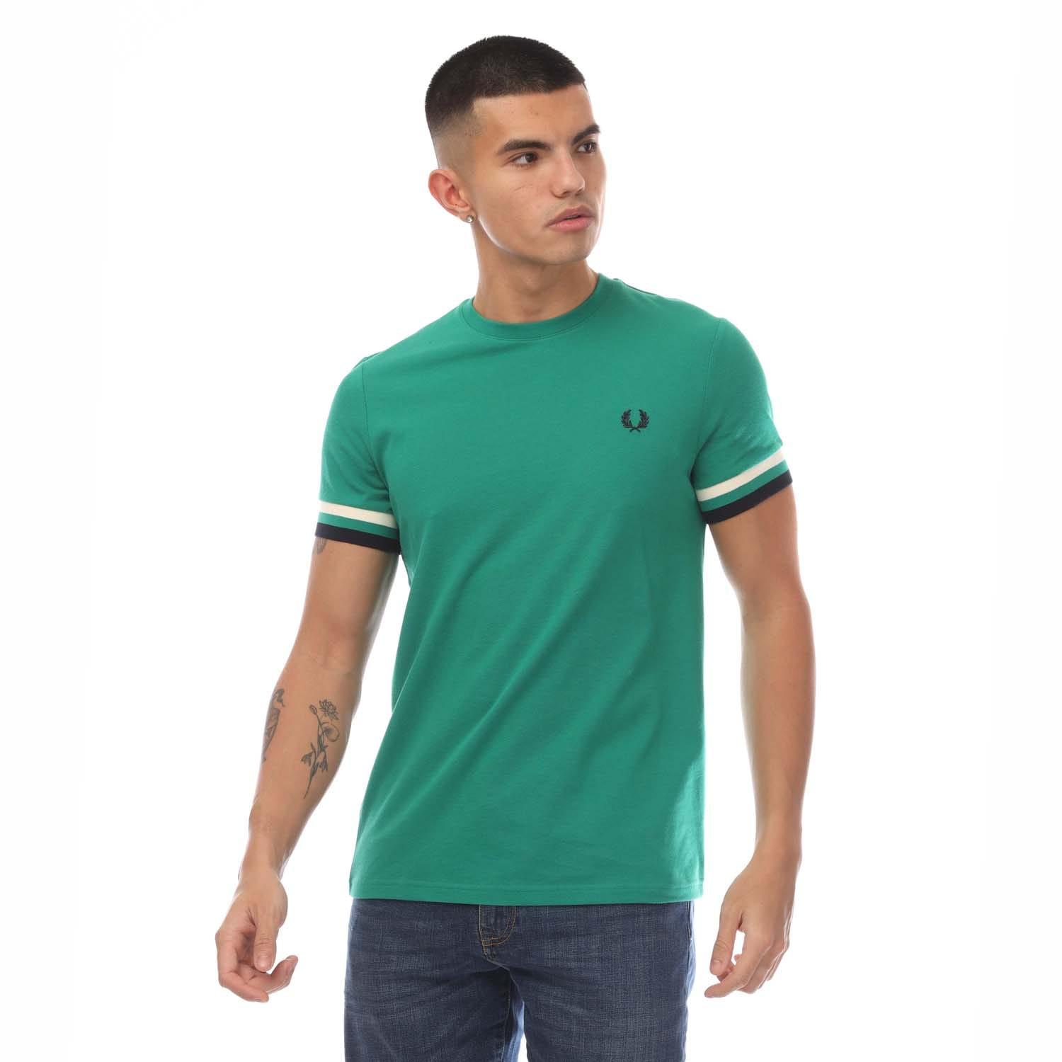 Fred Perry Herren Bold Piqué T-Shirt mit Kontraststreifen XS grün Fred Perry Herren Bold Piqué T-Shirt mit Kontraststreifen XS grün von Joom DACH