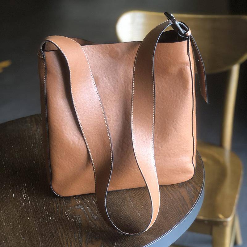 Freizeit Damen Big Bag Echtes Leder Breiter Gürtel Eimertasche Weiche Erste Schicht Rindsleder Umhängetasche braun von Joom DACH