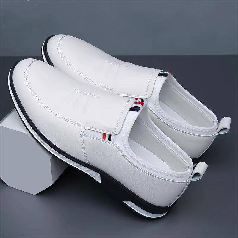 Freizeitschuhe Herren Frühling und Herbst Neue Anti-atmungsaktive Schleifen Weiches Leder Weiche Unterseite Ein Steigbügel Business Formelle Herrenschuhe 42 von Joom DACH
