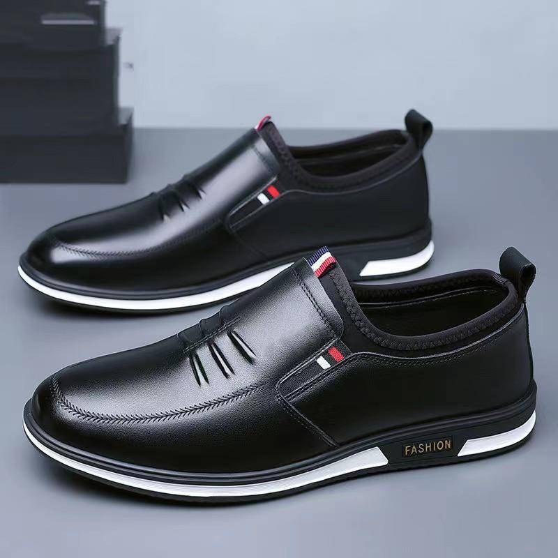 Freizeitschuhe Herren Frühling und Herbst Neue Anti-atmungsaktive Schleifen Weiches Leder Weiche Unterseite Ein Steigbügel Business Formelle Herrenschuhe 43 schwarz von Joom DACH