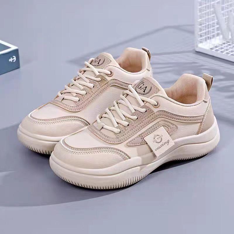 Freizeitschuhe für Damen im Herbst, weiche Unterseite, stoßdämpfend, leicht, rutschfest, Sneaker, All-Match, superheiß, trendig, leicht zu tragen 40 von Joom DACH