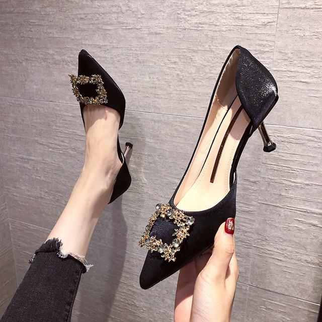 Frühjahr/Sommer Frauen Brautschuh Neue Damen Hochzeitsschuhe Seide Satin Frau Pumps Frau Büro High Heels Stiletto Sapato Feminino 35 schwarz von Joom DACH