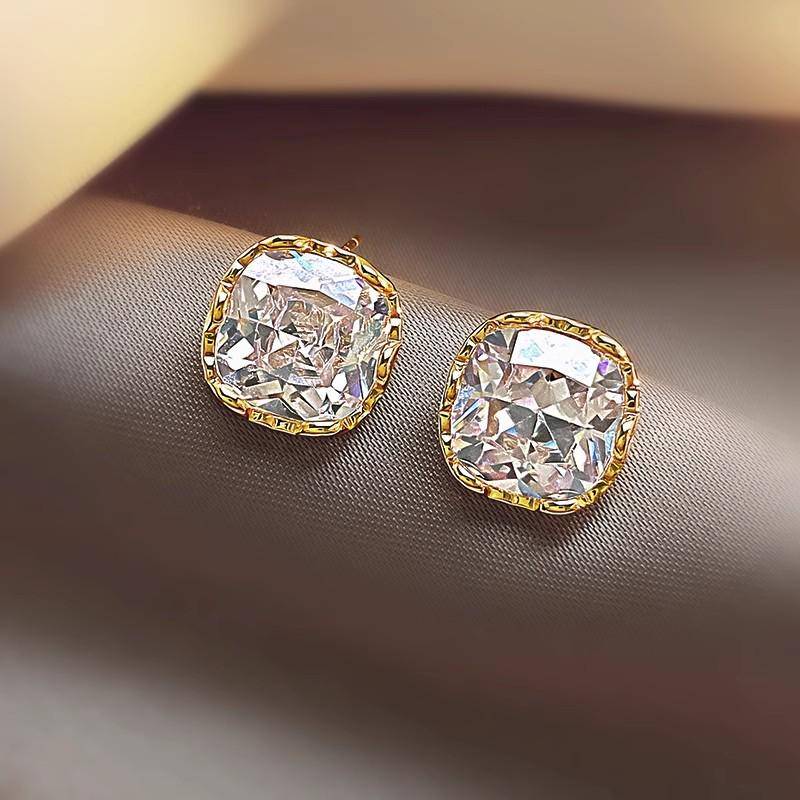 Frühling/Sommer 2024 Trend: Temperament 925 Silber Strass Kristall Ohrstecker für Frauen gold von Joom DACH