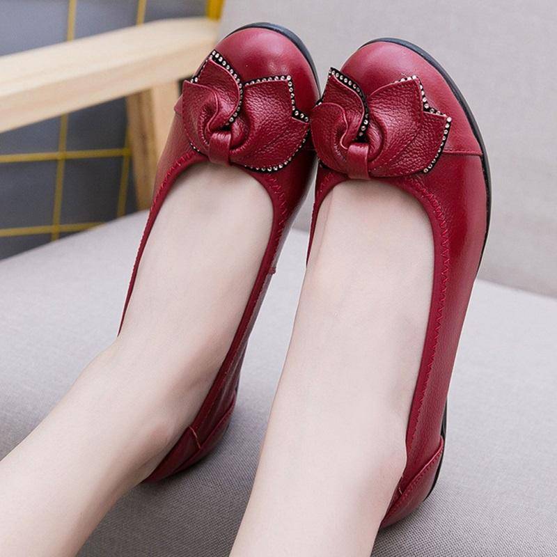 Frühling Herbst Mode Frau Singles Schuhe Leder Weiche Sohlen Mutter High Heels Schuhe Bequeme Frauen Plus Größe Schuhe 34 rot von Joom DACH