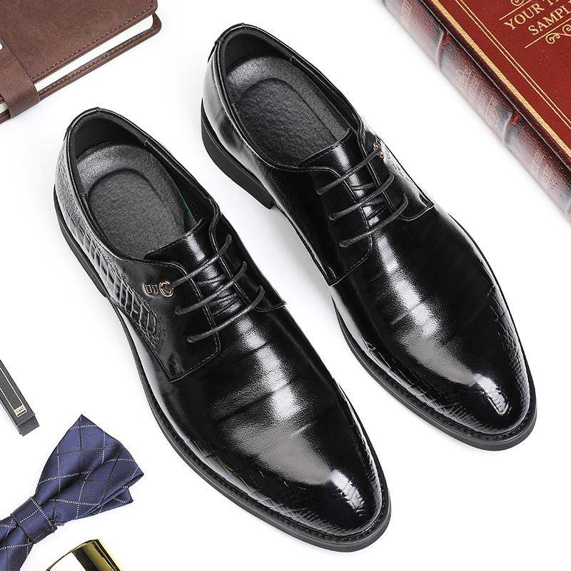 Frühling Neue Lederschuhe Herren erste Schicht Rindsleder Business Anzug spitze Schuhe trendige atmungsaktive schwarze Bräutigam Hochzeit 44 schwarz von Joom DACH