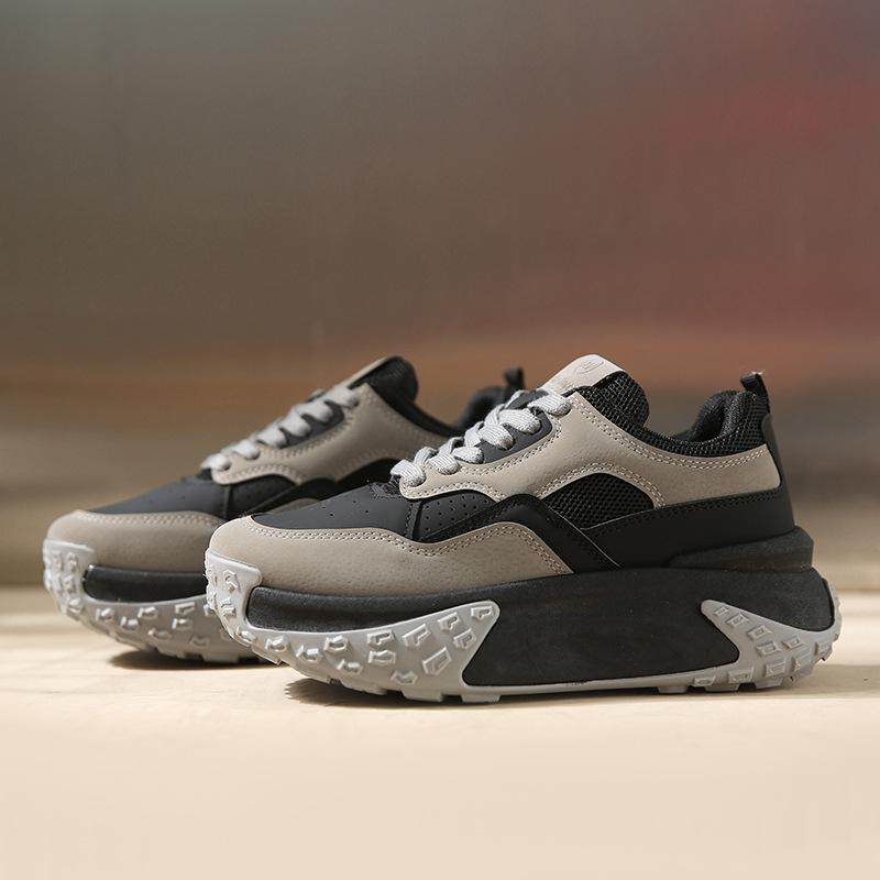 Frühling Neue Papa-Schuhe mit dicker Sohle für Damen in koreanischer Version mit runder Spitze, lässige Damenschuhe für Studenten sowie warme Sportschuhe aus Samt 40 von Joom DACH