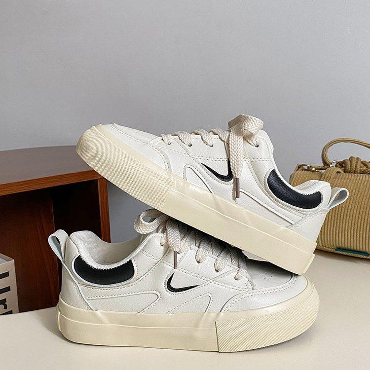 Frühling Neue Weiße Schuhe Damen Preppy Stil Flach Low-Top Koreanischer Stil Leder Canvas Schuhe Hongkong Stil Sport Damen Schuhe 40 von Joom DACH