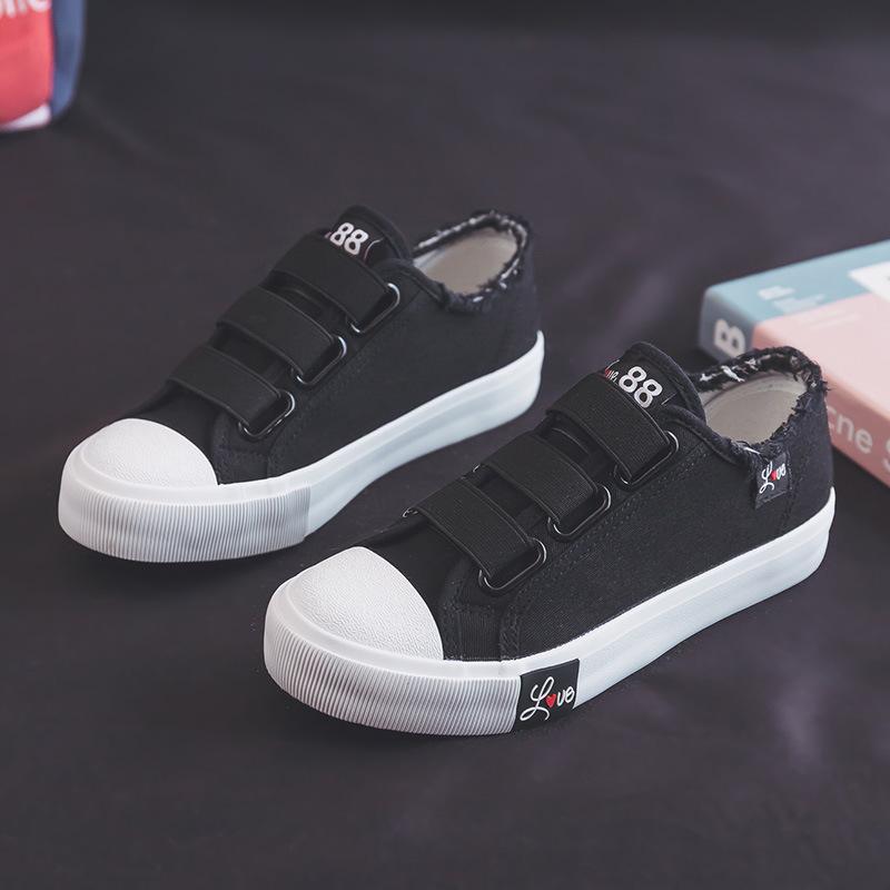 Frühling und Herbst Neue vielseitige lässige Studenten-Skateboardschuhe Slipper Atmungsaktiv Bequem Flach Gummizug Canvas-Schuhe für Damen 40 schwarz von Joom DACH
