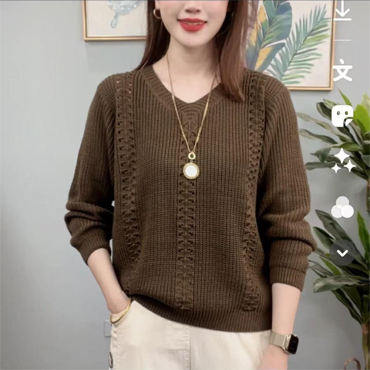 Frühling und Herbst Neuer Damen V-Ausschnitt Strickpullover Lockerer Bottom Top Pullover für Mütter mittleren Alters 3XL von Joom DACH