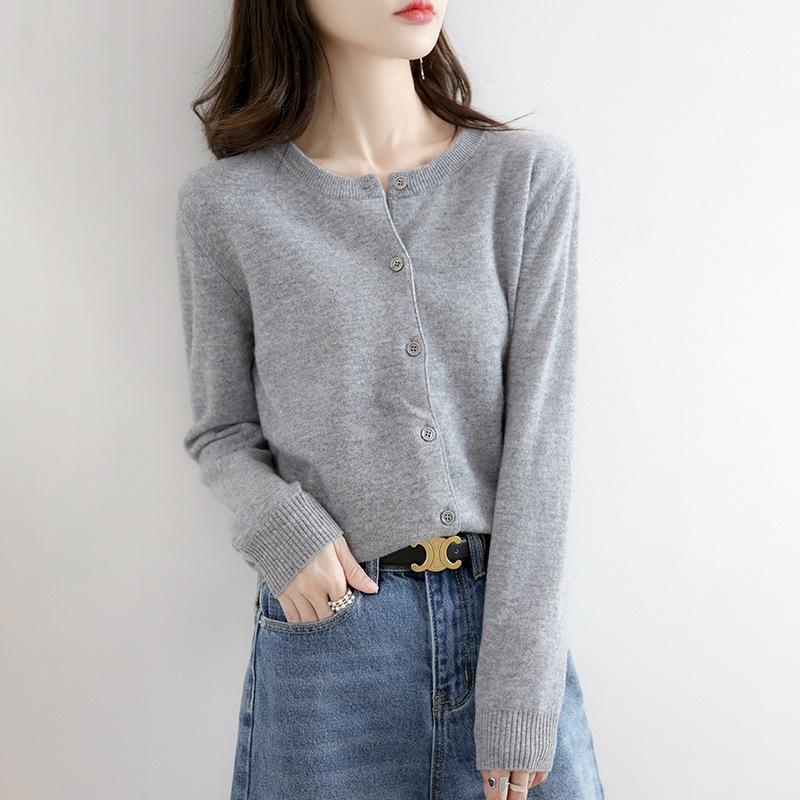 Frühling und Herbst Strickpullover Damen Strickjacke Jacke einfarbig Rundhalsausschnitt Schmal gestrickter Außenpullover XXL licht grau von Joom DACH