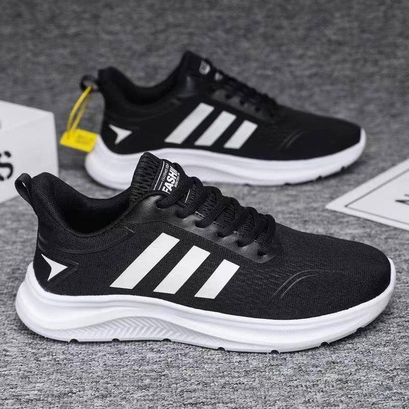 Frühling und Sommer Ultraleichte Laufschuhe Mesh Atmungsaktive Sportschuhe Vielseitige Paar Freizeitschuhe 39 von Joom DACH