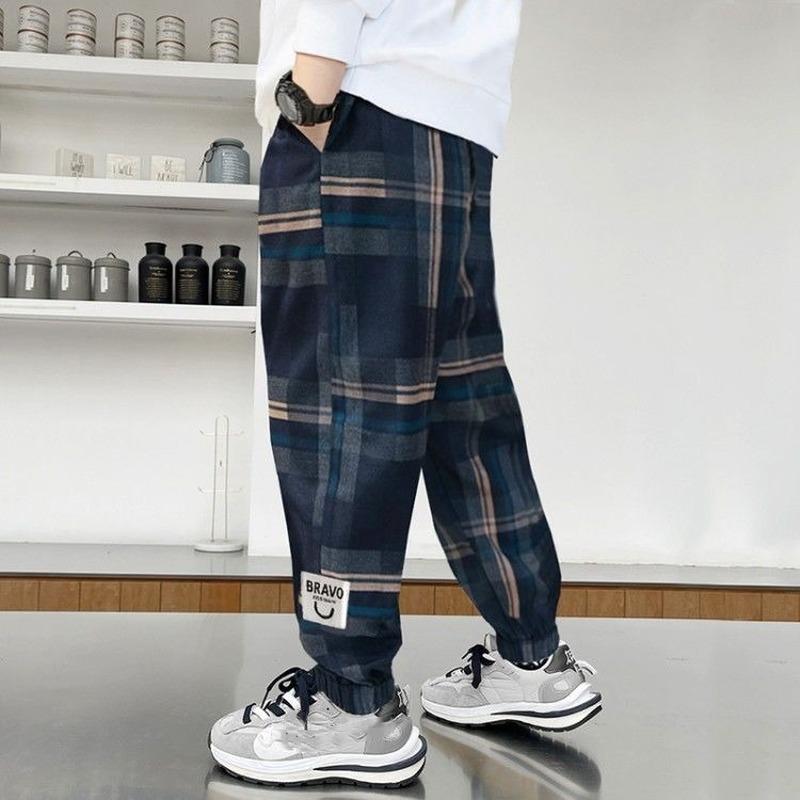Frühlings- und Herbst-Kinderhosen für Jungen, Jogginghose, atmungsaktiv, kariert, Freizeithose, lockere und bequeme Hose 150 blau von Joom DACH