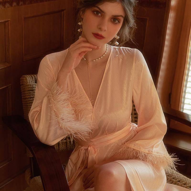 Frühlings- und Sommer-Fischgrätenmuster Damen Premium Federbademantel Eisseide Kimono-Stil Satin Langer Bademantel 2XL von Joom DACH