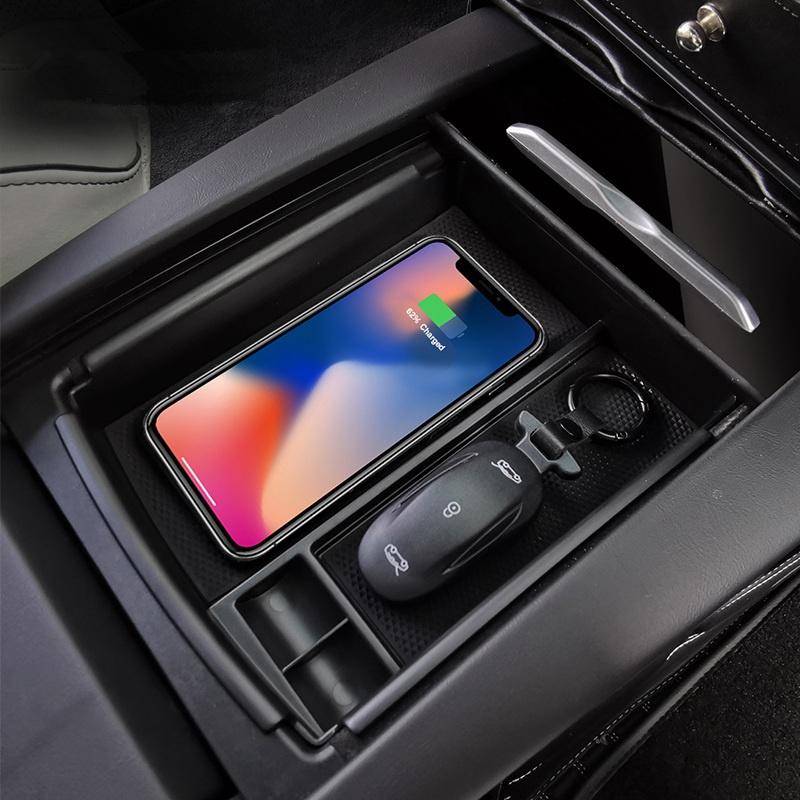 Für Tesla Modell XS 2016 ~ 2019 Zubehör Center Console Armlehne Organizer Drahtlose Telefon Ladegerät Ablage Pad Für Tesla Modell XS 2016 ~ 2019 Zubehör Center Console Armlehne Organizer Drahtlose Telefon Ladegerät Ablage Pad von Joom DACH