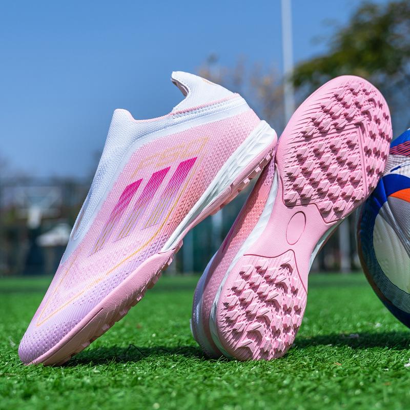 Fußballschuhe, Jungen und Mädchen, Jugendliche, Schüler, lange Stollen, Rasen, gebrochene Nägel, Wettkämpfe, Trainingssneakers 44 von Joom DACH