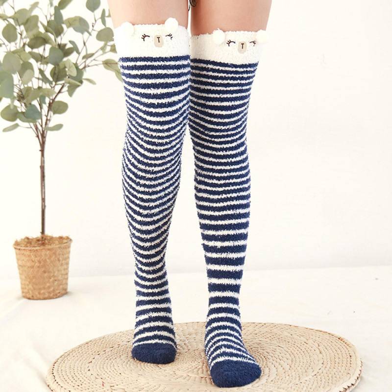 Fuzzy Overknee Cartoon Oberschenkel hohe Home Socken Winter Damen warme hohe Leggings warme Strümpfe für Frauen One Size blau von Joom DACH