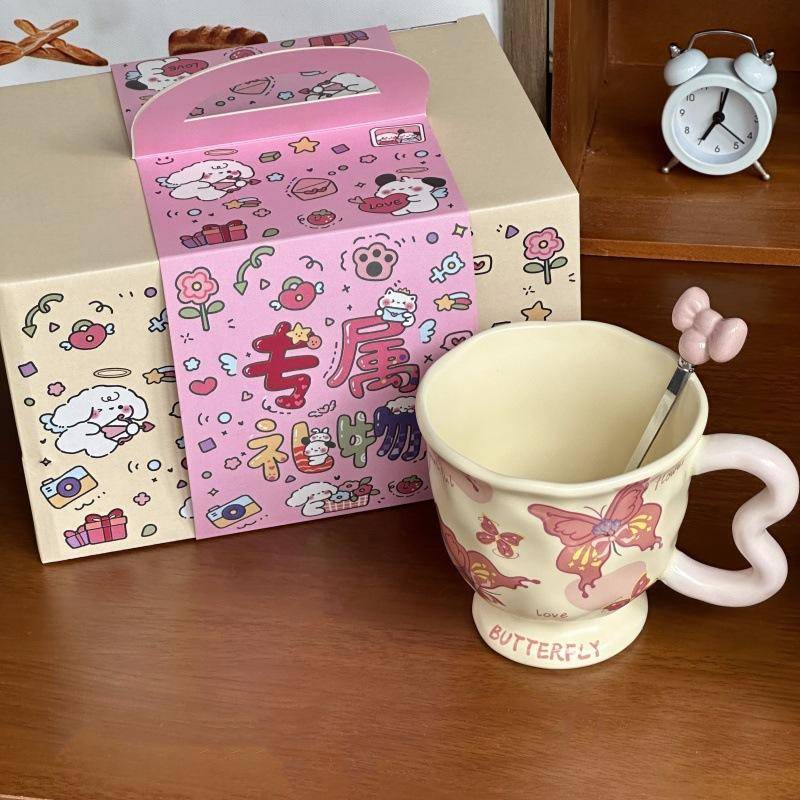 Geburtstagsgeschenk für beste Freundin Hochwertig aussehende Schmetterling Keramiktasse für Mädchen Praktisches Geschenk Souvenir Geschenkbox 401-500ml von Joom DACH