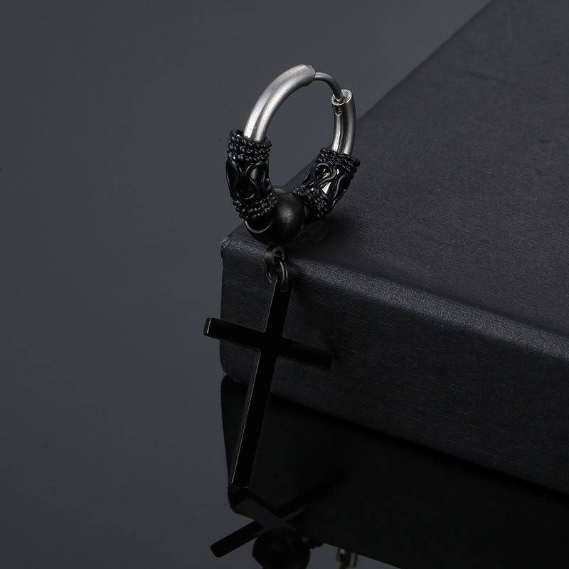 Geschnitzte Kreuz Creolen Edelstahl Punk Vintage durchbohrt Ohrschmuck für Frauen Männer von Joom DACH