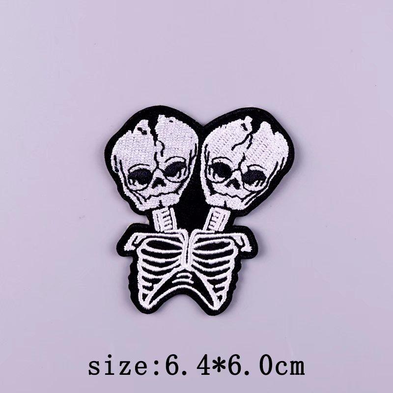 Gestickte Aufnäher für Kleidung, Aufnäher zum Aufbügeln auf Kleidung, Stickerei-Aufnäher, Aufkleber auf Kleidung, thermoklebende Aufnäher von Joom DACH