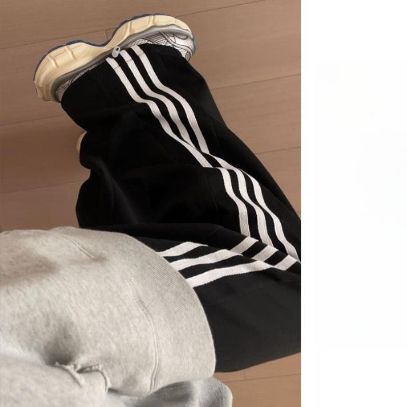 Gestreifte lässige gerade Sweatpants Damen Frühling und Herbst Neue lockere Sweatpants Trend Vielseitige Weitbeinige Hosen L schwarz von Joom DACH