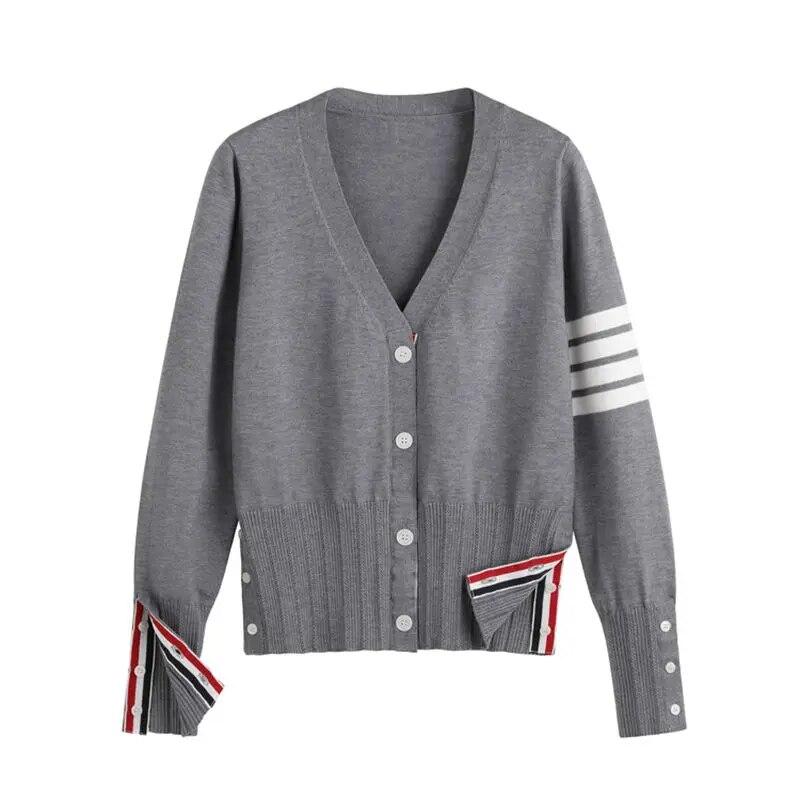 Gestrickte koreanische Herbstkleidung Pullover hochwertige Kleidung Damen Strickjacke Langarm Mädchen Mode Winter stricken Y2k Tops One size grau von Joom DACH