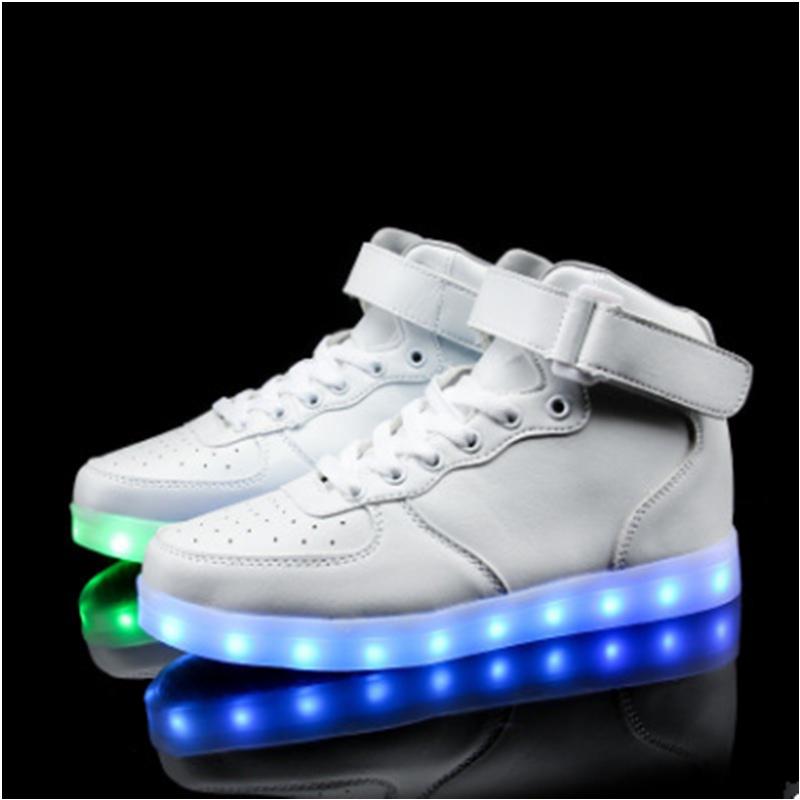 Ghost Wanderschuhe, USB-Aufladung, LED-Leuchten, Schuhe für Herren und Damen, fluoreszierend, leuchtend, leuchtend 38 weiß von Joom DACH